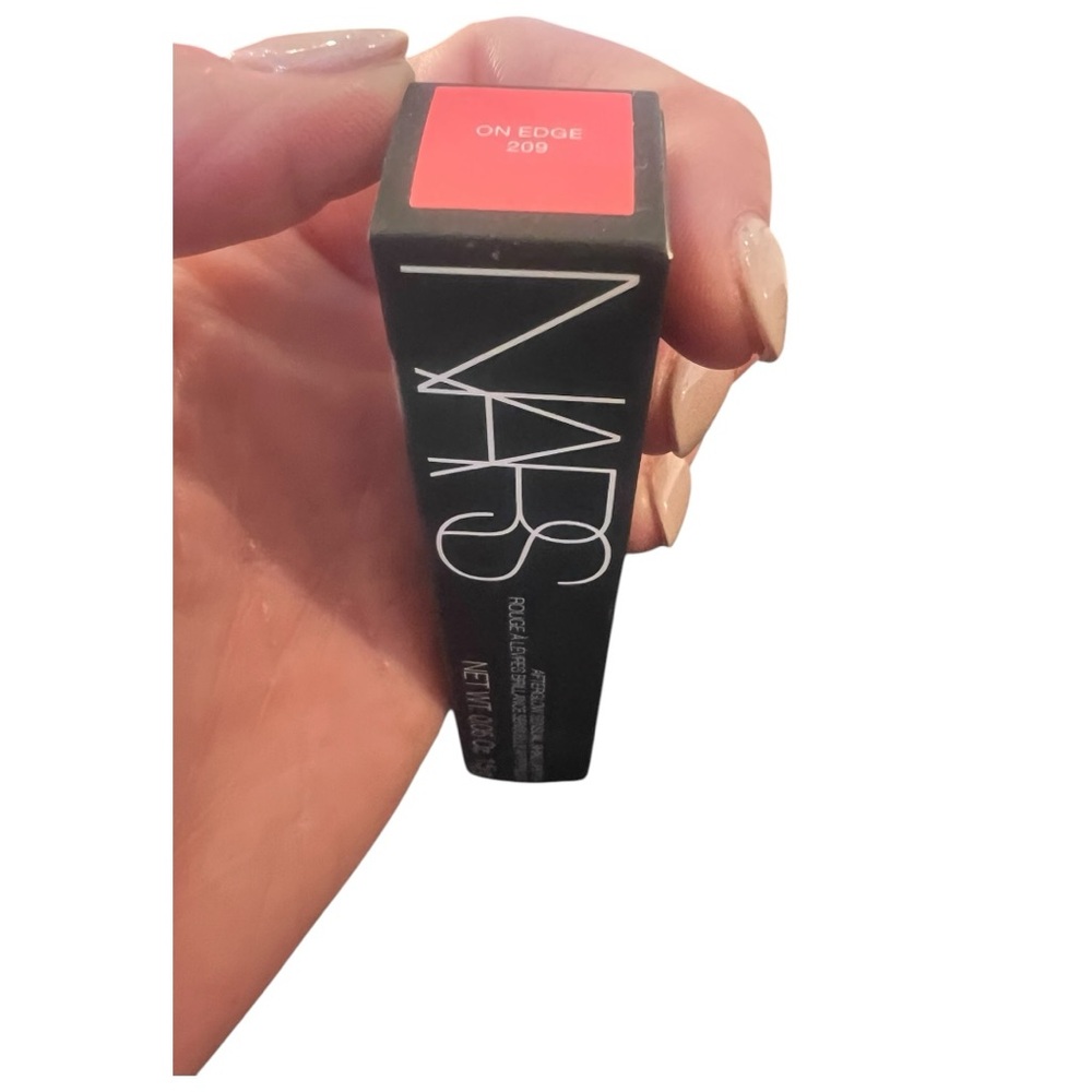 NARS Afterglow Sensual Shine Lipstick #209 - Picture 4 of 8